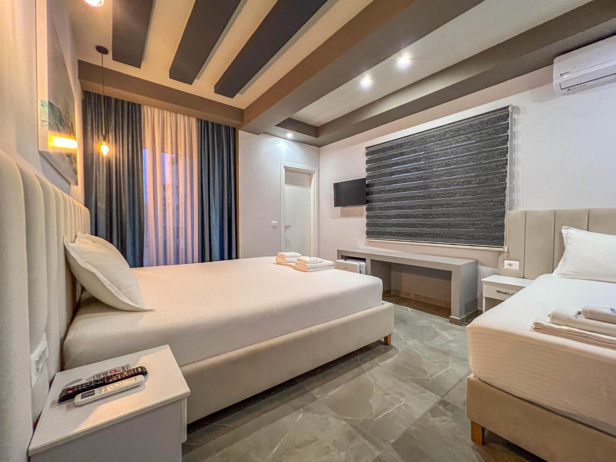 Rumani 3 Islands Hotel Ksamil Eksteriør bilde